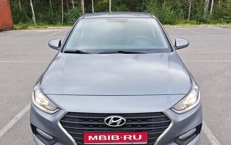 Hyundai Solaris II рестайлинг, 2017 год, 1 260 000 рублей, 1 фотография