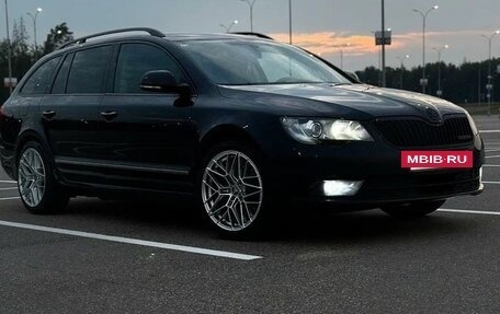 Skoda Superb III рестайлинг, 2015 год, 1 300 000 рублей, 2 фотография