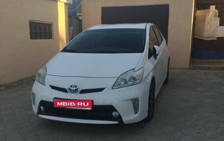 Toyota Prius, 2013 год, 1 050 000 рублей, 1 фотография