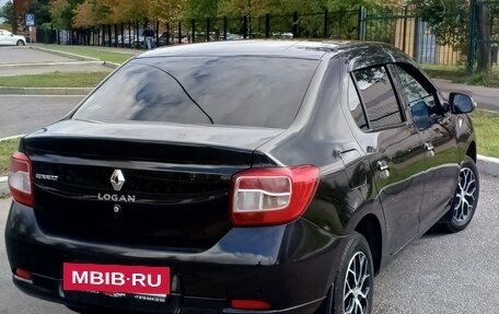 Renault Logan II, 2015 год, 775 000 рублей, 4 фотография