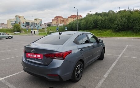 Hyundai Solaris II рестайлинг, 2017 год, 1 260 000 рублей, 3 фотография