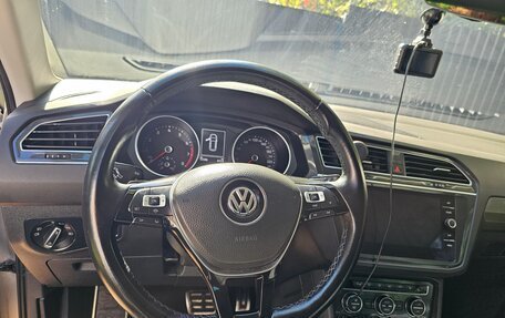 Volkswagen Tiguan II, 2019 год, 2 600 000 рублей, 7 фотография