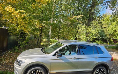 Volkswagen Tiguan II, 2019 год, 2 600 000 рублей, 4 фотография