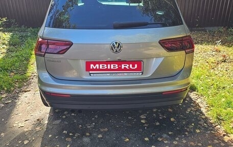 Volkswagen Tiguan II, 2019 год, 2 600 000 рублей, 5 фотография