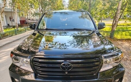 Toyota Land Cruiser 200, 2013 год, 4 200 000 рублей, 2 фотография