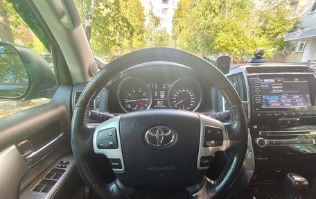 Toyota Land Cruiser 200, 2013 год, 4 200 000 рублей, 17 фотография