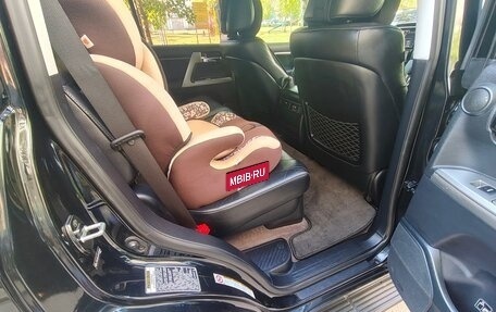 Toyota Land Cruiser 200, 2013 год, 4 200 000 рублей, 24 фотография