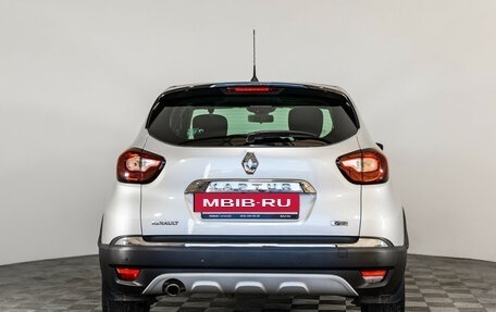 Renault Kaptur I рестайлинг, 2018 год, 1 799 000 рублей, 6 фотография