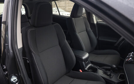 Toyota RAV4, 2015 год, 2 299 777 рублей, 21 фотография