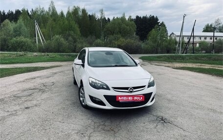 Opel Astra J, 2014 год, 799 000 рублей, 4 фотография