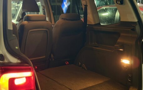 Volkswagen Touran III, 2013 год, 1 299 000 рублей, 6 фотография