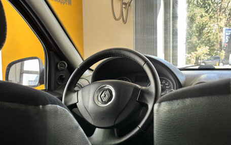 Renault Sandero I, 2013 год, 400 000 рублей, 11 фотография