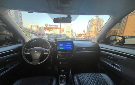 Mitsubishi Outlander III рестайлинг 3, 2019 год, 1 970 000 рублей, 7 фотография
