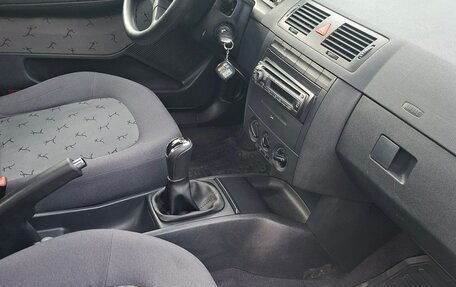 Skoda Fabia I, 2003 год, 450 000 рублей, 12 фотография
