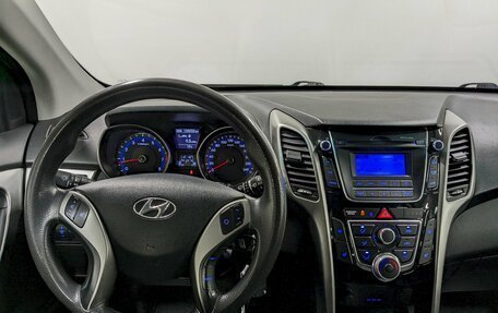 Hyundai i30 II рестайлинг, 2014 год, 940 000 рублей, 21 фотография