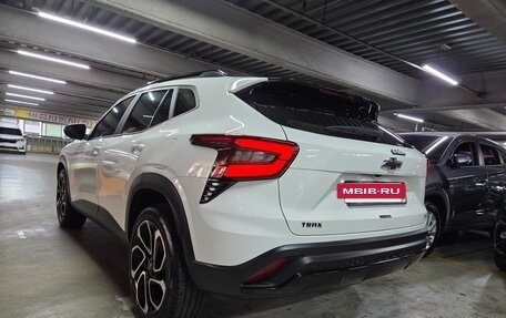 Chevrolet Trax, 2023 год, 1 680 017 рублей, 5 фотография