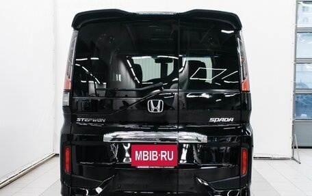 Honda Stepwgn IV, 2015 год, 1 650 000 рублей, 8 фотография