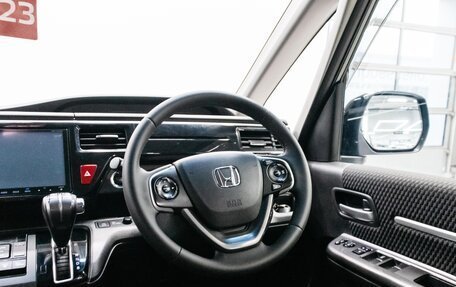 Honda Stepwgn IV, 2015 год, 1 650 000 рублей, 15 фотография