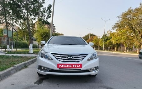 Hyundai Sonata VI, 2011 год, 1 320 000 рублей, 3 фотография