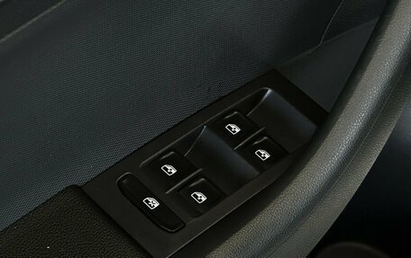 Skoda Rapid I, 2018 год, 990 000 рублей, 10 фотография