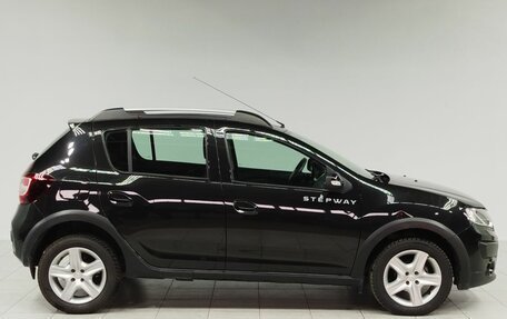 Renault Sandero II рестайлинг, 2015 год, 1 000 000 рублей, 4 фотография