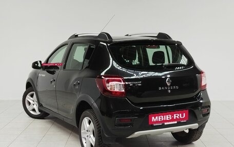 Renault Sandero II рестайлинг, 2015 год, 1 000 000 рублей, 7 фотография