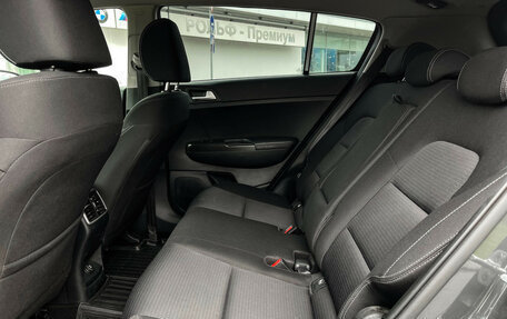 KIA Sportage IV рестайлинг, 2019 год, 1 997 000 рублей, 10 фотография