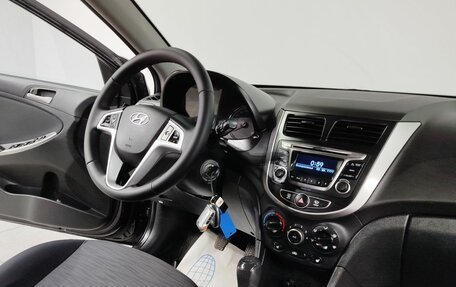 Hyundai Solaris II рестайлинг, 2016 год, 1 090 000 рублей, 14 фотография