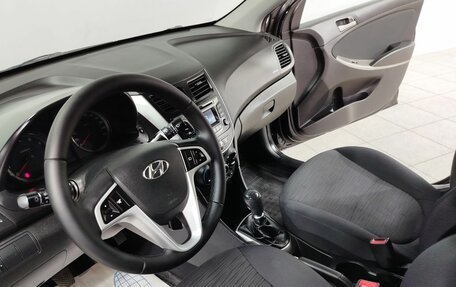 Hyundai Solaris II рестайлинг, 2016 год, 1 090 000 рублей, 20 фотография