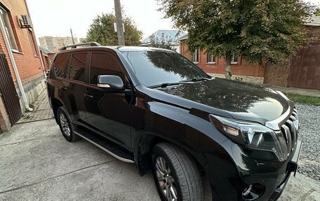 Toyota Land Cruiser Prado 150 рестайлинг 2, 2017 год, 3 899 000 рублей, 4 фотография