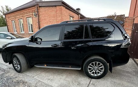 Toyota Land Cruiser Prado 150 рестайлинг 2, 2017 год, 3 899 000 рублей, 10 фотография