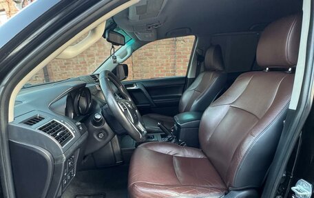 Toyota Land Cruiser Prado 150 рестайлинг 2, 2017 год, 3 899 000 рублей, 15 фотография