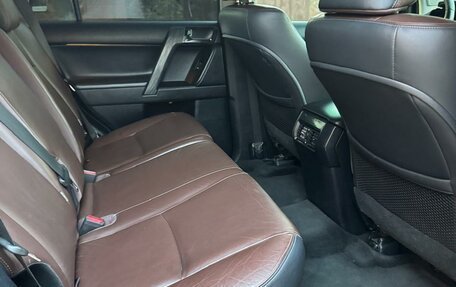 Toyota Land Cruiser Prado 150 рестайлинг 2, 2017 год, 3 899 000 рублей, 23 фотография