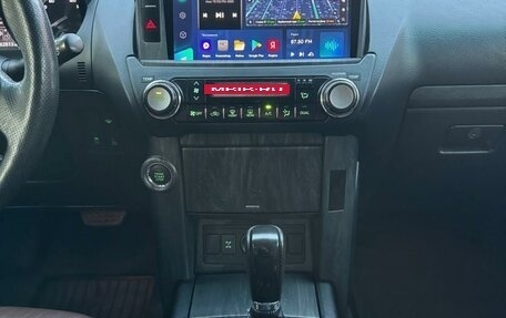 Toyota Land Cruiser Prado 150 рестайлинг 2, 2017 год, 3 899 000 рублей, 19 фотография