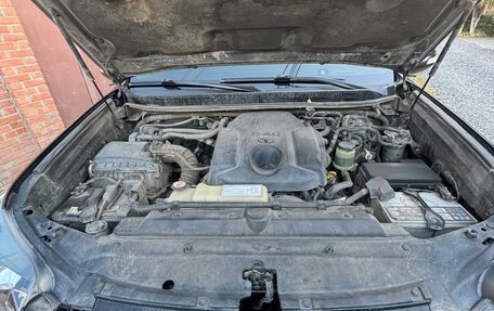 Toyota Land Cruiser Prado 150 рестайлинг 2, 2017 год, 3 899 000 рублей, 30 фотография