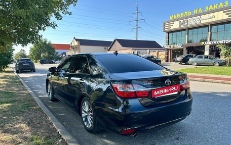 Toyota Camry, 2017 год, 1 780 000 рублей, 4 фотография