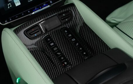 Mercedes-Benz V-Класс, 2025 год, 46 000 000 рублей, 34 фотография