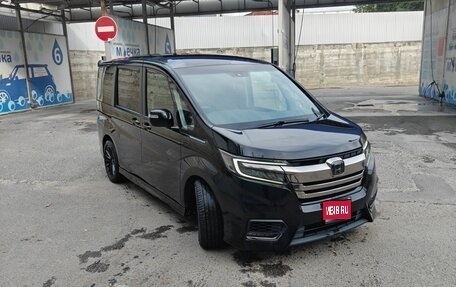 Honda Stepwgn IV, 2020 год, 2 550 000 рублей, 1 фотография