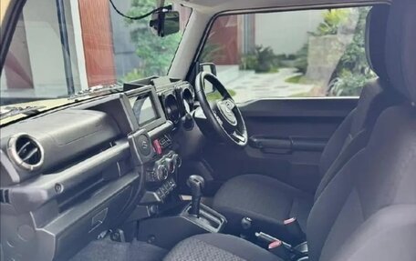 Suzuki Jimny, 2023 год, 1 390 000 рублей, 8 фотография