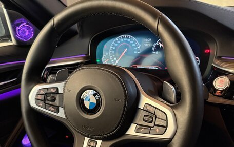 BMW 5 серия, 2019 год, 3 800 000 рублей, 13 фотография