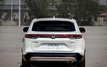 Honda Vezel, 2023 год, 1 898 000 рублей, 4 фотография
