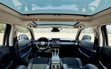 Honda Vezel, 2023 год, 1 898 000 рублей, 10 фотография