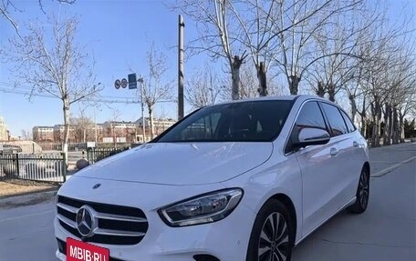 Mercedes-Benz B-Класс, 2022 год, 1 567 000 рублей, 1 фотография