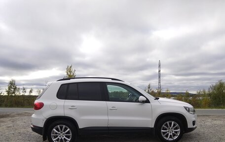 Volkswagen Tiguan I, 2013 год, 1 000 000 рублей, 2 фотография