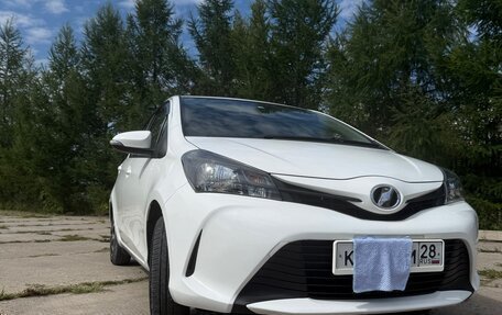 Toyota Vitz, 2016 год, 710 000 рублей, 4 фотография