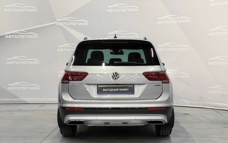 Volkswagen Tiguan II, 2019 год, 3 400 000 рублей, 3 фотография