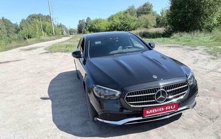 Mercedes-Benz E-Класс, 2021 год, 5 300 000 рублей, 1 фотография