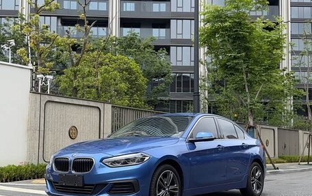 BMW 1 серия, 2023 год, 1 450 000 рублей, 1 фотография