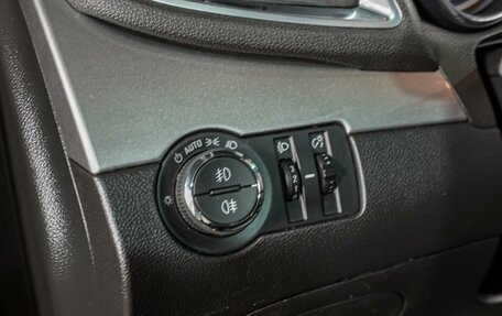 Opel Mokka I, 2015 год, 1 219 000 рублей, 14 фотография