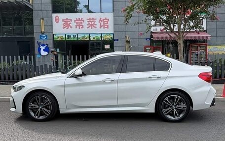 BMW 1 серия, 2023 год, 1 450 000 рублей, 3 фотография